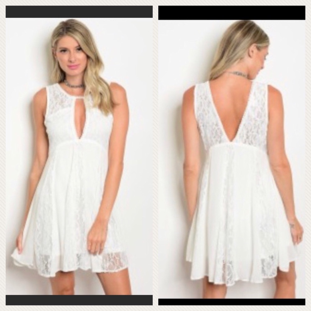 ⚠️1 left⚠️5⭐️ front cut out deep v - Picture 2 of 8